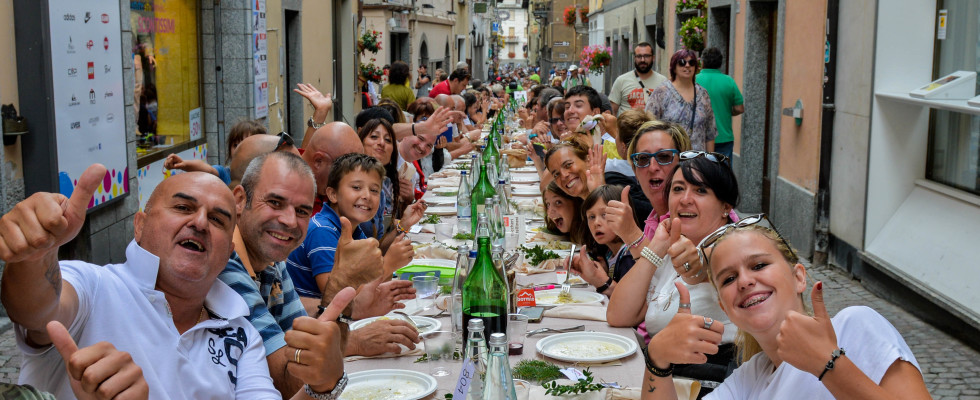 La pizzoccherata più lunga d’Italia La pizzoccherata più lunga d’Italia